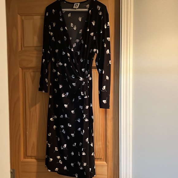Women’s Anne Klein wrap dress size 10 - Picture 7 of 7